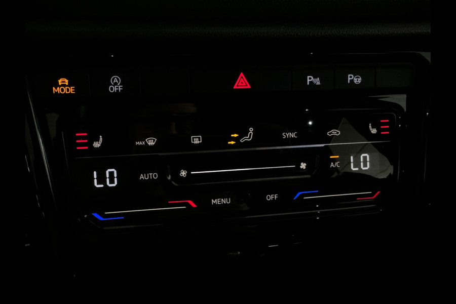 Volkswagen T-Roc 1.5 TSI R-Line Business Pano|ACC|Lane Assist|Dodehoek|Stoelverwarming|Camera|