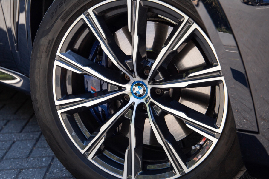 BMW X5 XDrive45e High Executive / Pano / Trekhaak / Stoelkoeling