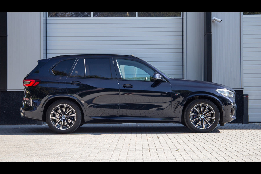 BMW X5 XDrive45e High Executive / Pano / Trekhaak / Stoelkoeling