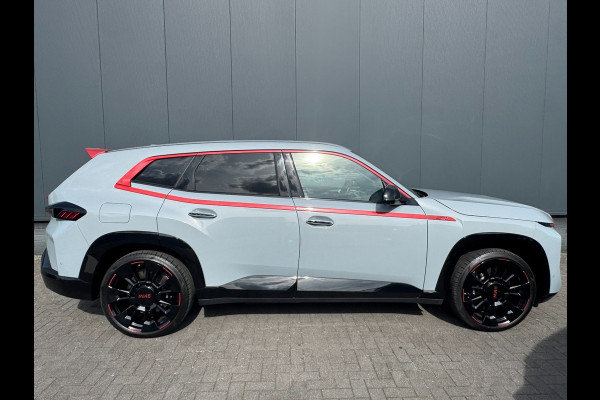 BMW XM PHEV Label Red 30 kWh 748pk