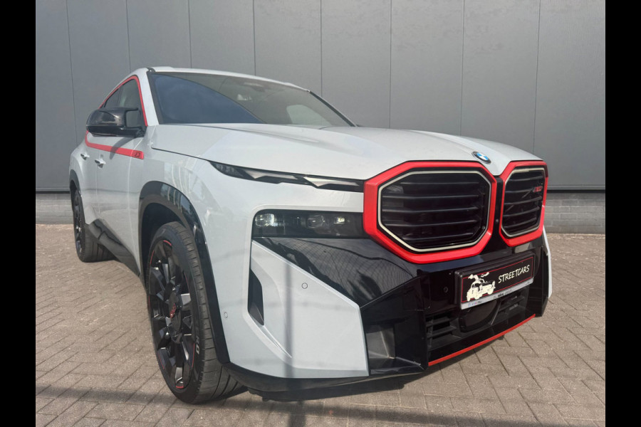 BMW XM PHEV Label Red 30 kWh 748pk