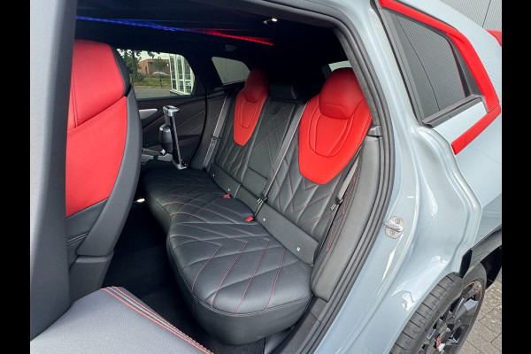 BMW XM PHEV Label Red 30 kWh 748pk