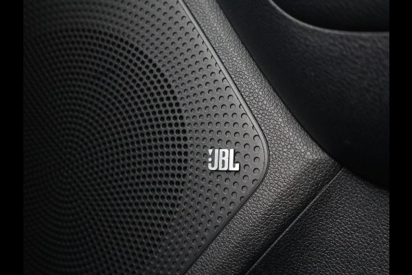Kia e-Niro EXECUTIVELINE 64 kWh 98% SOH! + STOELVENTILATIE | JBL | APPLE CARPLAY | LEDER | STUURVERWARMING