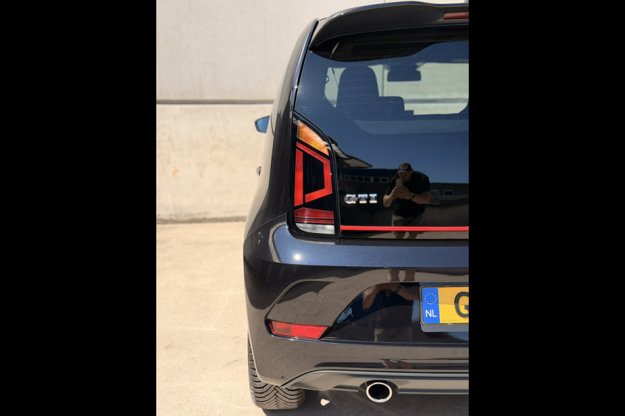Volkswagen up! 1.0 TSI GTI Pano 5drs 17' Camera Clima Cruise