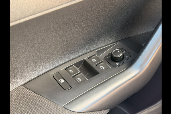Volkswagen Polo 1.0 TSI Highline DSG BTW Pano 17' R-Line Virtual Camera CarPlay Navi LED ACC