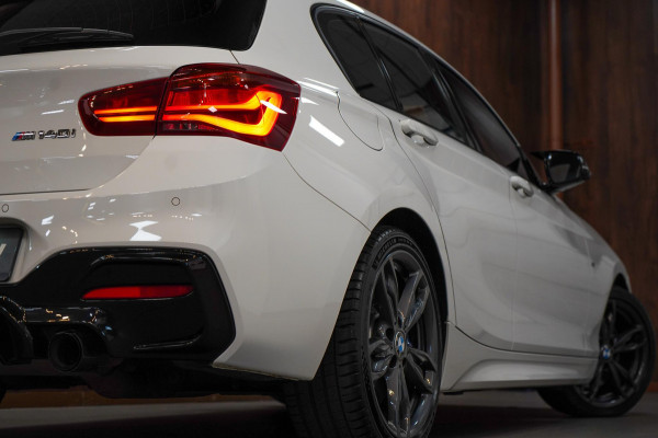 BMW 1-serie M140i M-Sport Uitlaatsysteem|Maxton|RWD|CarbonEventuriIntake|Stoelverwarming