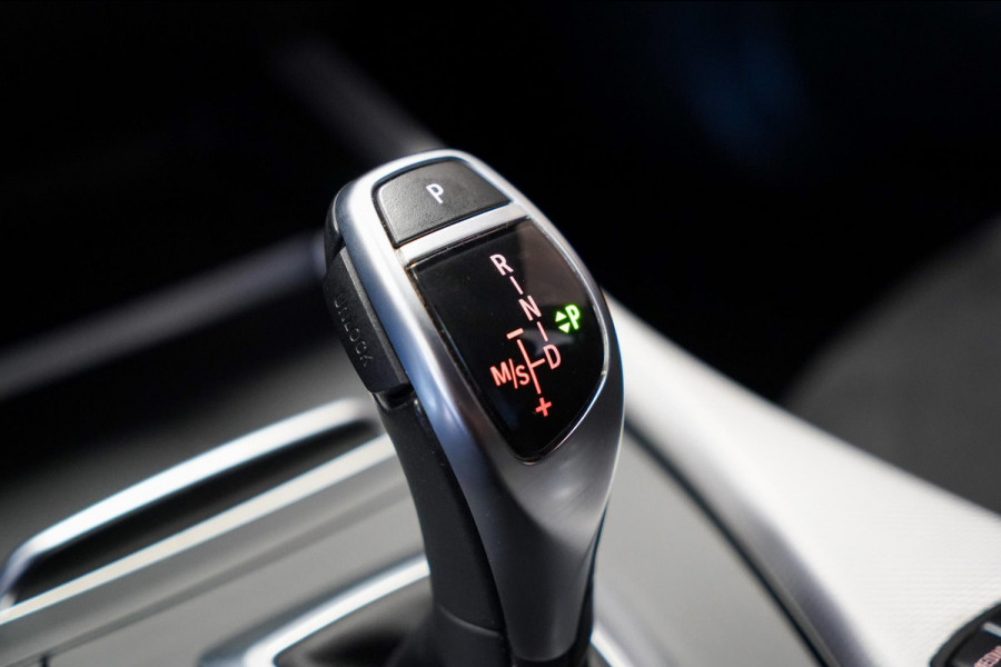 BMW 1-serie M140i M-Sport Uitlaatsysteem|Maxton|RWD|CarbonEventuriIntake|Stoelverwarming