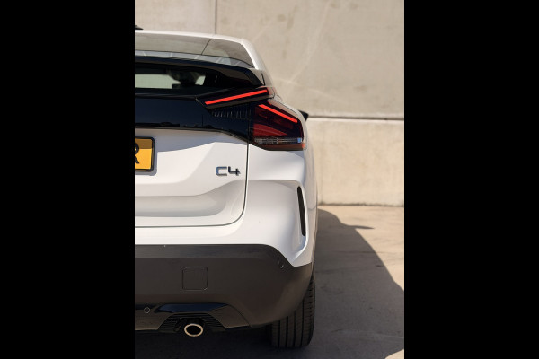 Citroën C4 1.2 Shine Automaat 360 camera HUD CarPlay Navi