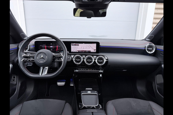 Mercedes-Benz CLA-Klasse 180 Edition AMG 45s Pano/360/Burmester