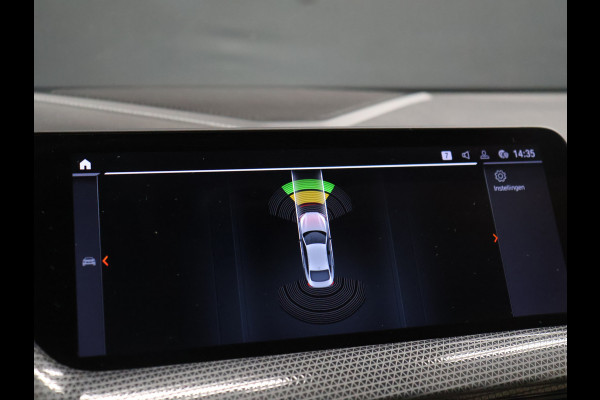 BMW 2 Serie Gran Coupé 218i Business Edition [APPLE CARPLAY, ANDROID, ADAPTIVE LED, DRIVING ASSISTANT, HIFI, CRUISE CONTROL, CLIMATE CONTROL, DIGITAL DASH, KEYLESS START, RIJSTROOKASSISTENT, VERKEERSBORDHERKENNING, PDC V+A, DAB, BLUETOO