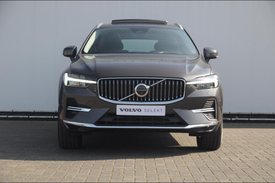 Volvo XC60 T8 390PK Automaat AWD Ultra Bright / Adaptive cruise control / Head-up display / Trekhaak / 360 Camera / Harman Kardon / Panoramadak / Elektrisch bedienbare voorstoelen / Memory seats / Verwarmbare stoelen / Keyless entry /