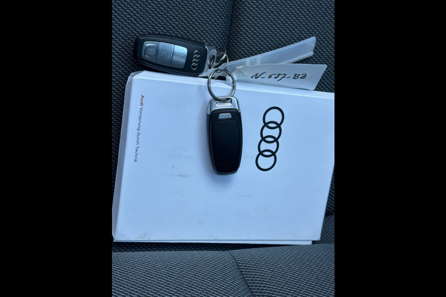 Audi Q4 e-tron 40 Launch edition Advanced Plus 77 kWh SOH 91%|PANO|CAMERA|STOELVERW