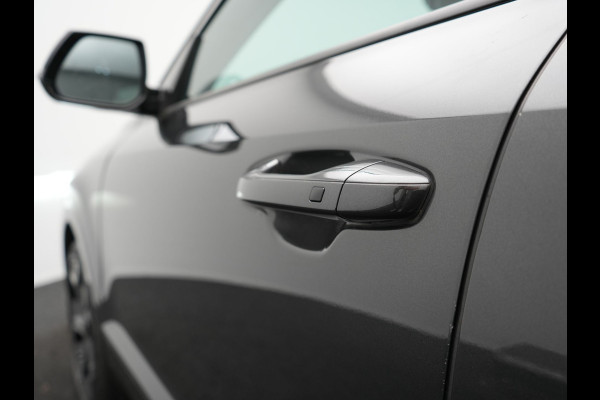 Kia Niro 1.6 GDi Hybrid ExecutiveLine 149pk | Trekhaak | Panodak | Adaptive Cruise | Head Up | Camera | Lederen Sportstoelen Memory & Ventilatie | Keyless | Apple Carplay | Stoel & Stuurverwarming | Virtual | Navigatie | DAB | 18"L.M |