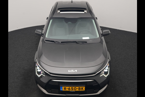 Kia Niro 1.6 GDi Hybrid ExecutiveLine 149pk | Trekhaak | Panodak | Adaptive Cruise | Head Up | Camera | Lederen Sportstoelen Memory & Ventilatie | Keyless | Apple Carplay | Stoel & Stuurverwarming | Virtual | Navigatie | DAB | 18"L.M |