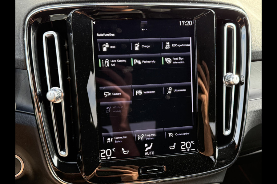 Volvo XC40 1.5 T4 Plug-in hybrid Plus Dark | Pano | Trekhaak | Pilot Assist | 360* Camera | 19 inch
