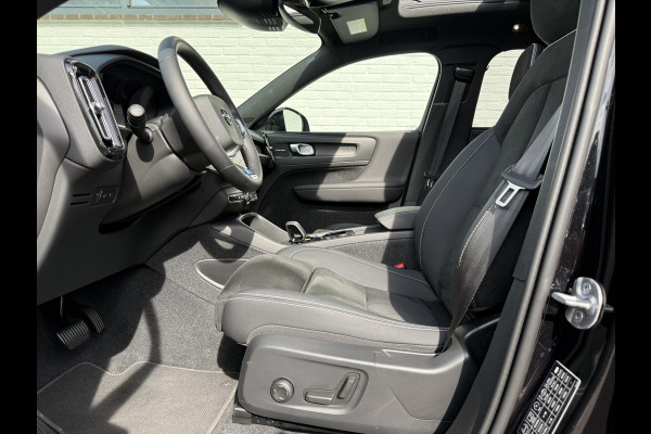 Volvo XC40 1.5 T4 Plug-in hybrid Plus Dark | Pano | Trekhaak | Pilot Assist | 360* Camera | 19 inch