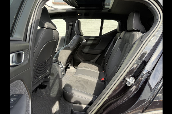 Volvo XC40 1.5 T4 Plug-in hybrid Plus Dark | Pano | Trekhaak | Pilot Assist | 360* Camera | 19 inch