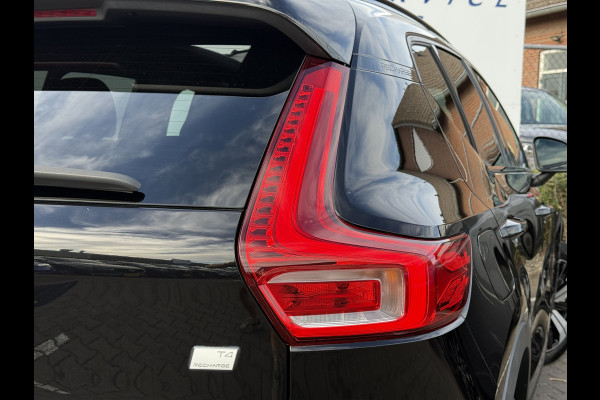 Volvo XC40 1.5 T4 Plug-in hybrid Plus Dark | Pano | Trekhaak | Pilot Assist | 360* Camera | 19 inch