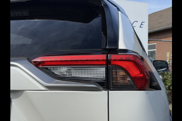 Toyota RAV4 2.5 Hybrid Bi-Tone | ACC | Parelmoer | 360* Camera | Keyless | 18 inch