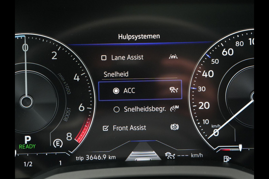Volkswagen Touareg 3.0 TSi eHybrid 4MOTION PHEV 381pk Dealer O.H | Luchtvering | Trekhaak Af Fabriek | Panodak | Adaptive Cruise | Matrix LED | Lederen Sportstoelen Memory & Verwarmd | Keyless | Apple Carplay | Virtual | Navigatie | DAB | 21"L.M | Plug In Hybrid |