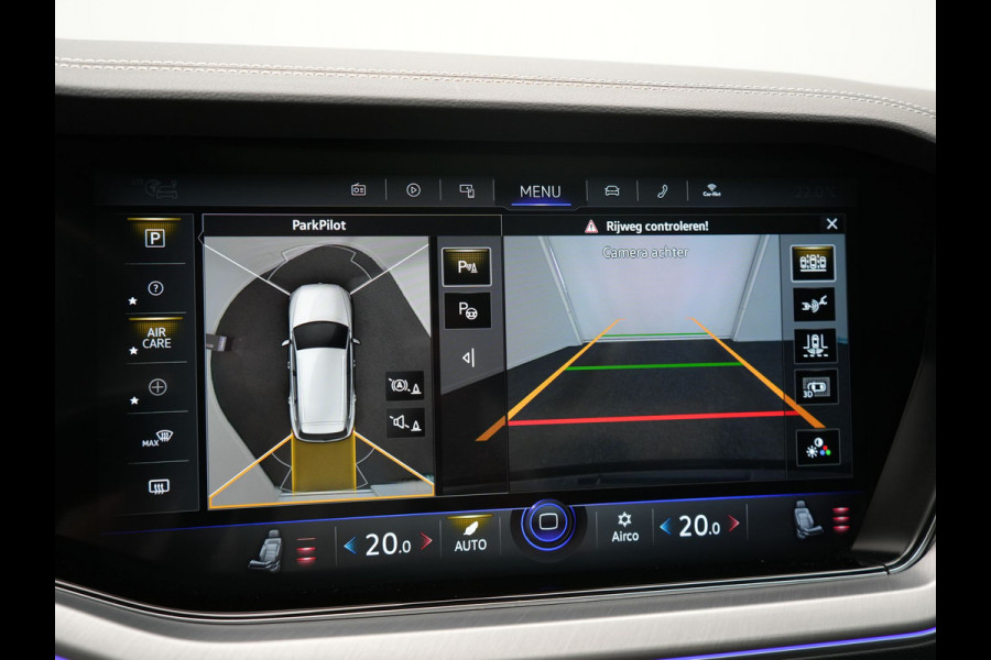 Volkswagen Touareg 3.0 TSi eHybrid 4MOTION PHEV 381pk Dealer O.H | Luchtvering | Trekhaak Af Fabriek | Panodak | Adaptive Cruise | Matrix LED | Lederen Sportstoelen Memory & Verwarmd | Keyless | Apple Carplay | Virtual | Navigatie | DAB | 21"L.M | Plug In Hybrid |