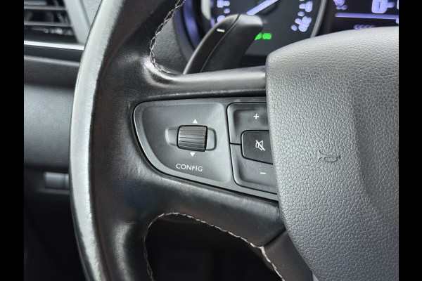 Toyota ProAce Worker L3 2.0D-4D 177PK Automaat Leder Dubbele Cabine 5-Persoons Stoelverwarming Trekhaak Camera 3D-Navi Ecc Apple Carplay Android Auto Sidebar Lmv 17" Privacy Glas Betonplex Vloer Wandbetimmering 1e Eigenaar 2.500KG Trekgewicht 400NM