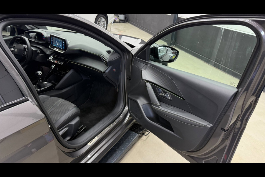 Peugeot 208 1.2 GT 3D virtual display, navigatie groot scherm