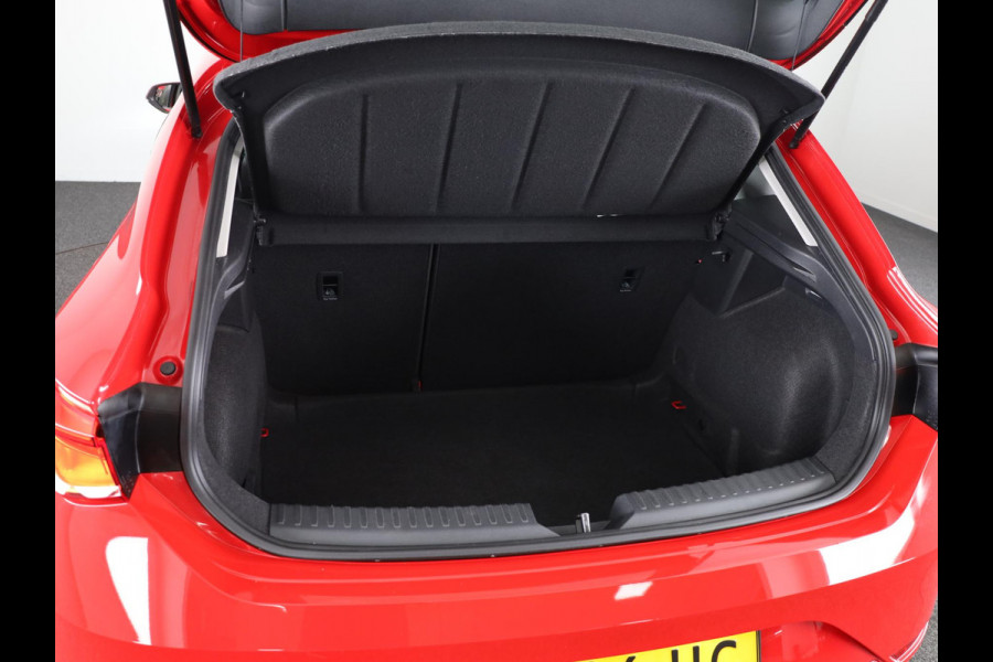 Seat Leon 1.0 TSI Reference 90 pk | Navigatie via App | Autom. airco | Cruise control | LED koplampen | Apple Carplay/Android Auto |