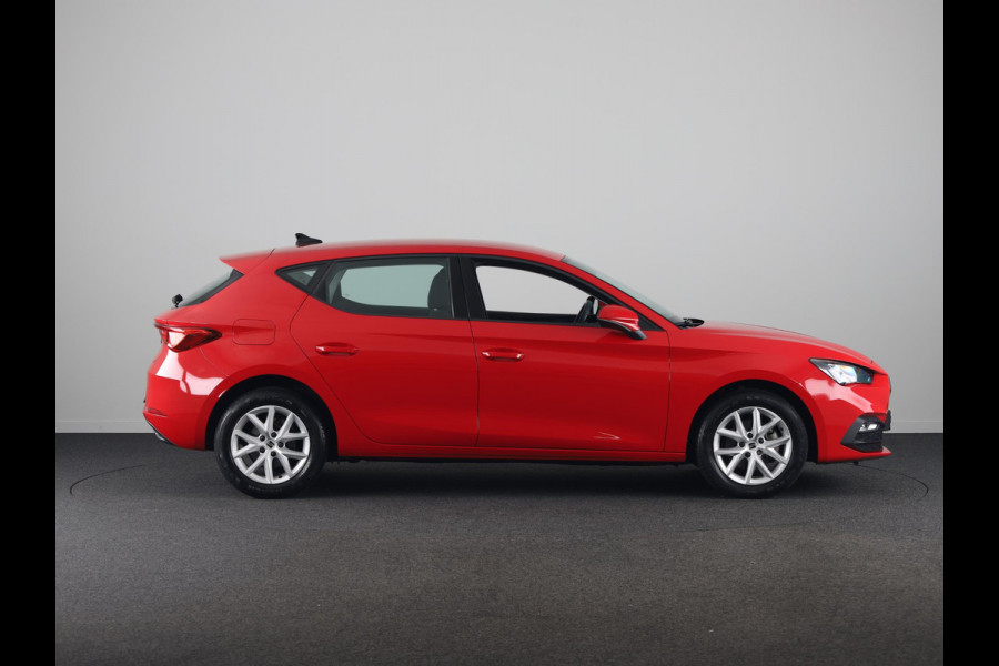 Seat Leon 1.0 TSI Reference 90 pk | Navigatie via App | Autom. airco | Cruise control | LED koplampen | Apple Carplay/Android Auto |