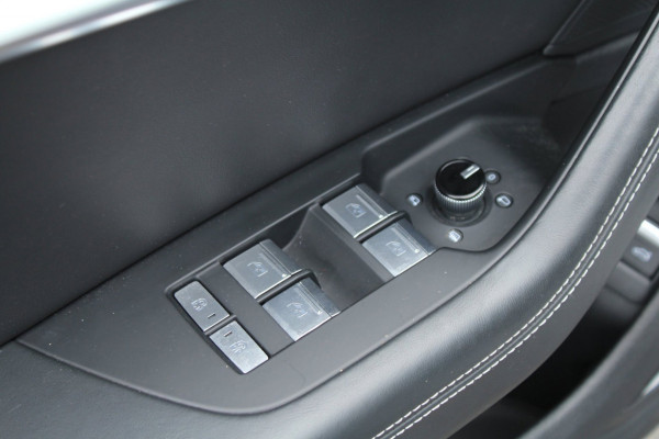 Audi A6 55 TFSI e 363pk quattro Competition SoH 95% Panoramadak Harman/Kardon 21"LMV