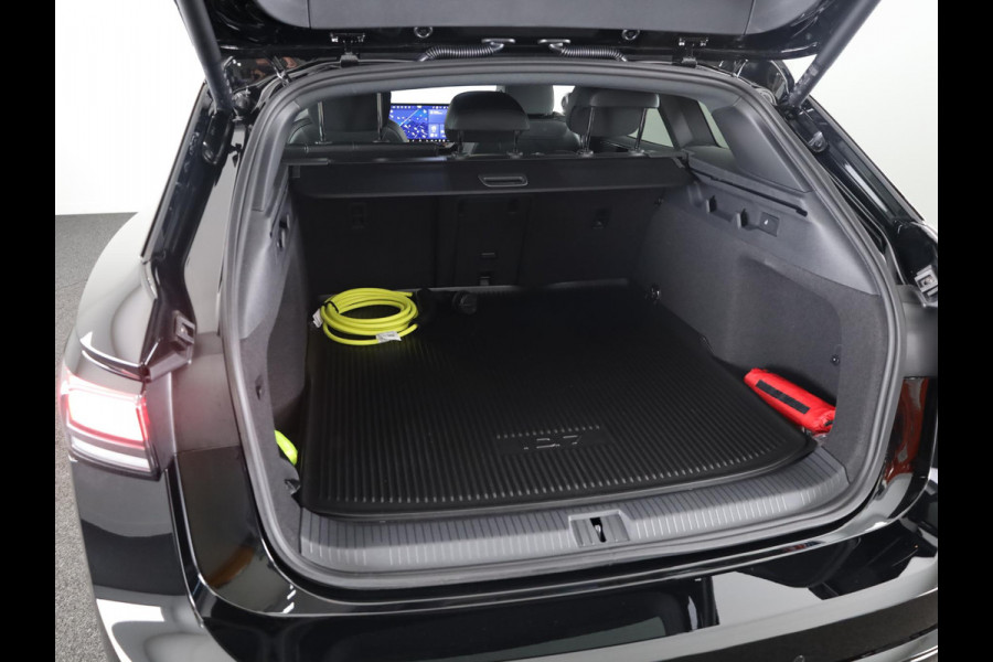 Volkswagen ID.7 Tourer Limited Edition Plus 86 kWh accu, 210 kW / 286 PK Elektrische stoelen | 360 Camera | Carplay