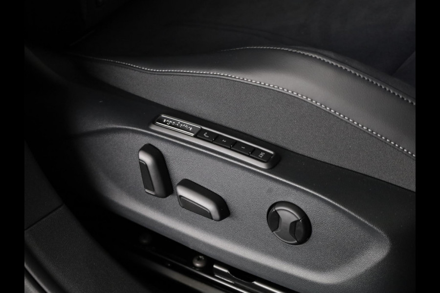 Volkswagen ID.7 Tourer Limited Edition Plus 86 kWh accu, 210 kW / 286 PK Elektrische stoelen | 360 Camera | Carplay