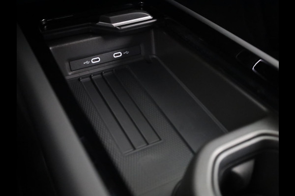 Volkswagen ID.7 Tourer Limited Edition Plus 86 kWh accu, 210 kW / 286 PK Elektrische stoelen | 360 Camera | Carplay