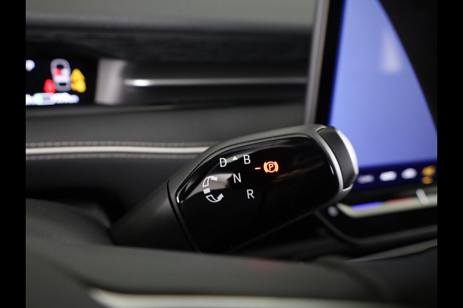 Volkswagen ID.7 Tourer Limited Edition Plus 86 kWh accu, 210 kW / 286 PK Elektrische stoelen | 360 Camera | Carplay
