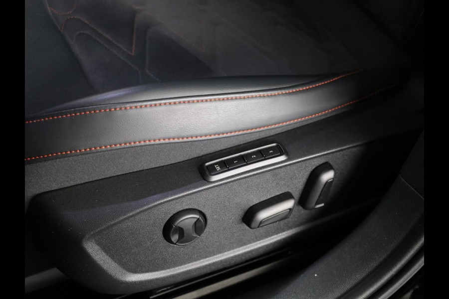 Seat Leon 1.5 eTSI FR Business Intense 150 pk Automaat | Navigatie | Parkeersensoren (Park assist) | Achteruitrijcamera | Elektr. bestuurdersstoel met geheugen | Keyless | Stoel/stuur verwarming |