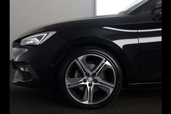 Seat Leon 1.5 eTSI FR Business Intense 150 pk Automaat | Navigatie | Parkeersensoren (Park assist) | Achteruitrijcamera | Elektr. bestuurdersstoel met geheugen | Keyless | Stoel/stuur verwarming |