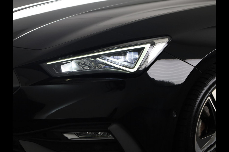 Seat Leon 1.5 eTSI FR Business Intense 150 pk Automaat | Navigatie | Parkeersensoren (Park assist) | Achteruitrijcamera | Elektr. bestuurdersstoel met geheugen | Keyless | Stoel/stuur verwarming |