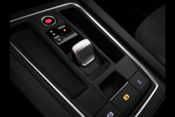 Seat Leon 1.5 eTSI FR Business Intense 150 pk Automaat | Navigatie | Parkeersensoren (Park assist) | Achteruitrijcamera | Elektr. bestuurdersstoel met geheugen | Keyless | Stoel/stuur verwarming |