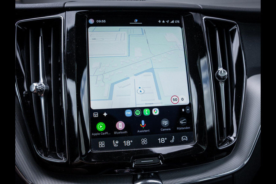 Volvo XC60 2.0 T6 Plug-in hybrid AWD Plus Dark - Long Range l Pano l Trekhaak l 360cam