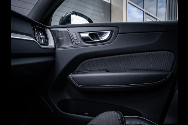 Volvo XC60 2.0 T6 Plug-in hybrid AWD Plus Dark - Long Range l Pano l Trekhaak l 360cam