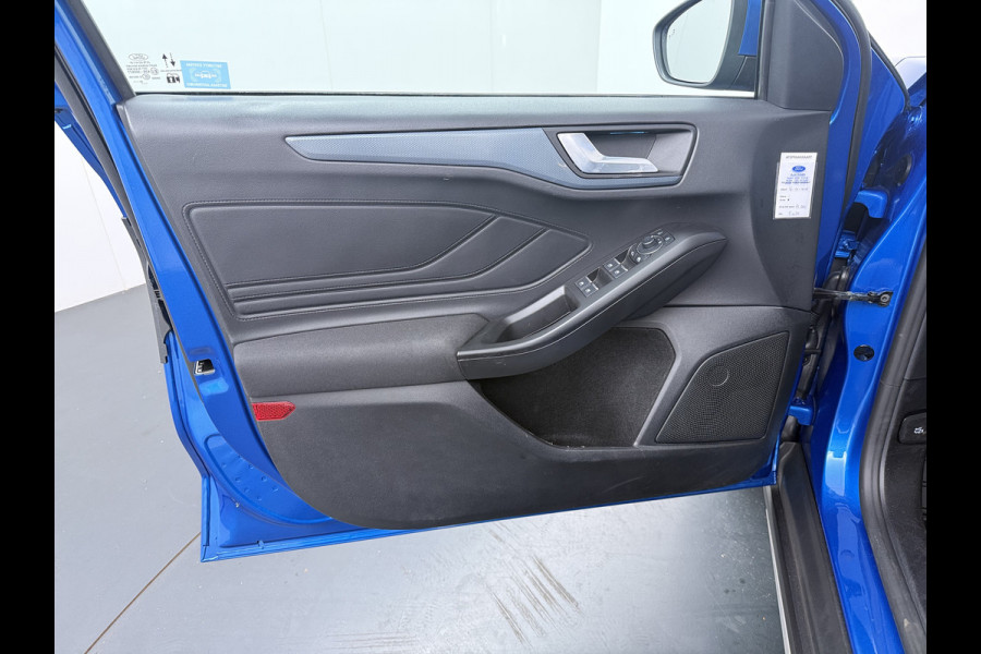 Ford FOCUS Wagon 1.0 EcoBoost Hybrid Active X - Trekhaak - All-Season banden - Camera - AppleCarplay - Android Auto - Virena Zekerheidspakket 895,-