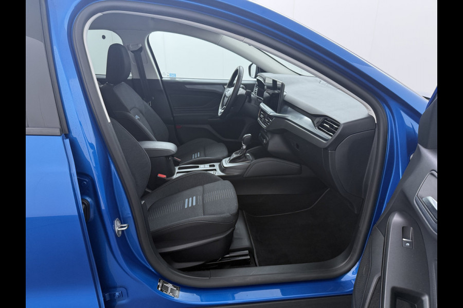Ford FOCUS Wagon 1.0 EcoBoost Hybrid Active X - Trekhaak - All-Season banden - Camera - AppleCarplay - Android Auto - Virena Zekerheidspakket 895,-