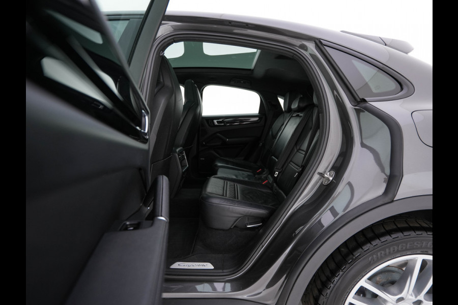 Porsche Cayenne Coupé 3.0 E-Hybrid AWD (Plug-in) {SoH-94%} (INCL-BTW) Aut. *PANO | LEATHER | FULL-LED | SPORT-CHRONO | TOPVIEW | ADAPTIVE-CRUISE | BOSE-AUDIO | DAB+ | NAVI-FULLMAP | SPORTSEATS | SHIFTPADDLES | KEYLESS | ECC | PDC | 20"AL