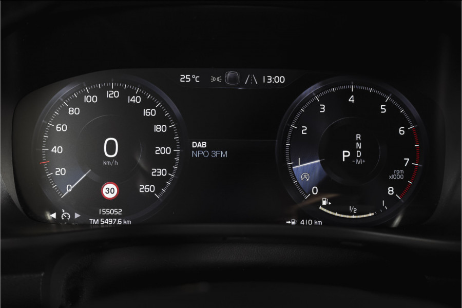 Volvo XC40 2.0 T4 190 PK Inscription Orig. NL | S/K-Panodak | Dig. Cockpit | Cruise | Winterpakket | Camera | NAV+App. Connect | ECC | Elek. Klep | Trekhaak | LM 19" |