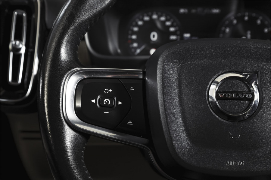 Volvo XC40 2.0 T4 190 PK Inscription Orig. NL | S/K-Panodak | Dig. Cockpit | Cruise | Winterpakket | Camera | NAV+App. Connect | ECC | Elek. Klep | Trekhaak | LM 19" |