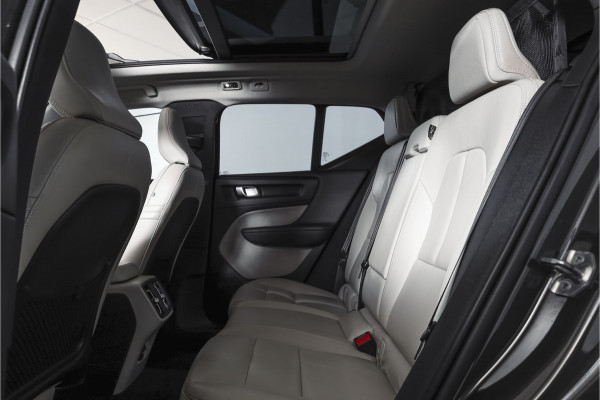 Volvo XC40 2.0 T4 190 PK Inscription Orig. NL | S/K-Panodak | Dig. Cockpit | Cruise | Winterpakket | Camera | NAV+App. Connect | ECC | Elek. Klep | Trekhaak | LM 19" |