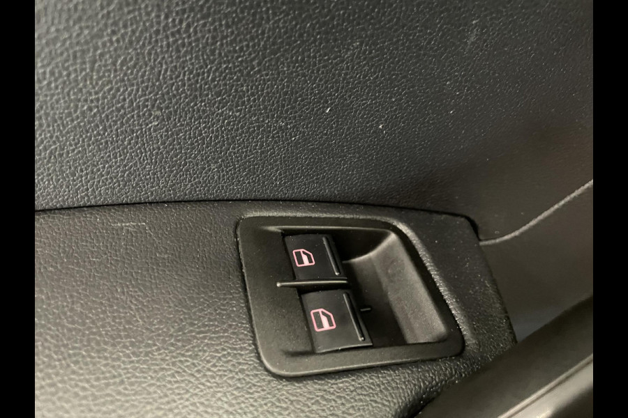 Volkswagen Caddy 1.4 TGI L2H1 EcoFuel Maxi Comfortline Airco Cruise PDC Verwarmbare voorruit Comfortstoelen Alarm Bluetooth Schuifdeur