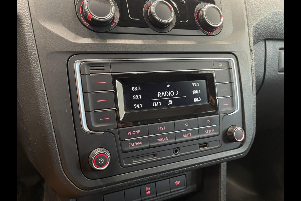 Volkswagen Caddy 1.4 TGI L2H1 EcoFuel Maxi Comfortline Airco Cruise PDC Verwarmbare voorruit Comfortstoelen Alarm Bluetooth Schuifdeur