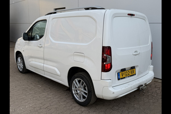 Opel Combo 1.5D 130PK Automaat L1 Climate Control Cruise Control Carplay Parkeersensoren Achter Trekhaak Camera