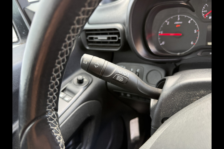 Opel Combo 1.5D 130PK Automaat L1 Climate Control Cruise Control Carplay Parkeersensoren Achter Trekhaak Camera